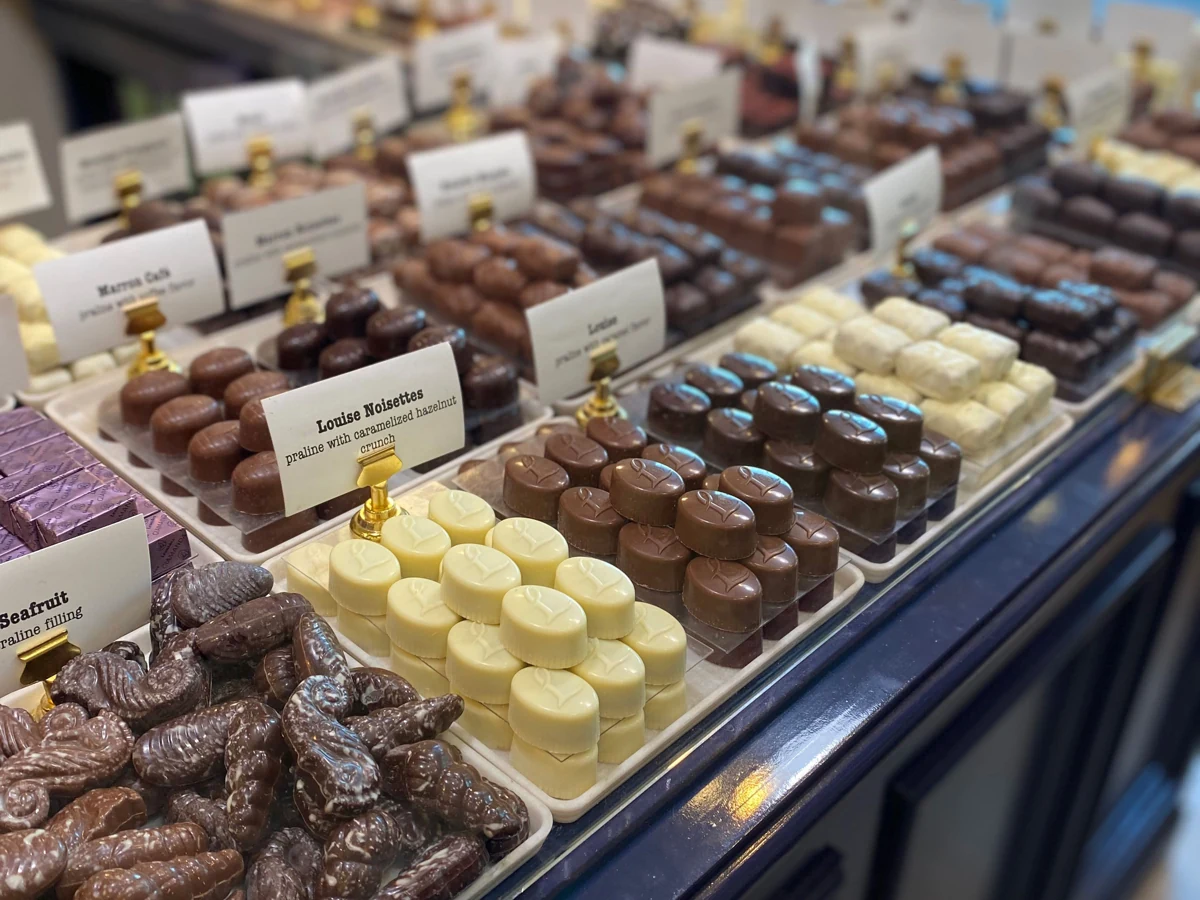 Leonidas -- Love + Chocolate Shop - Walnut Creek, business photo 2